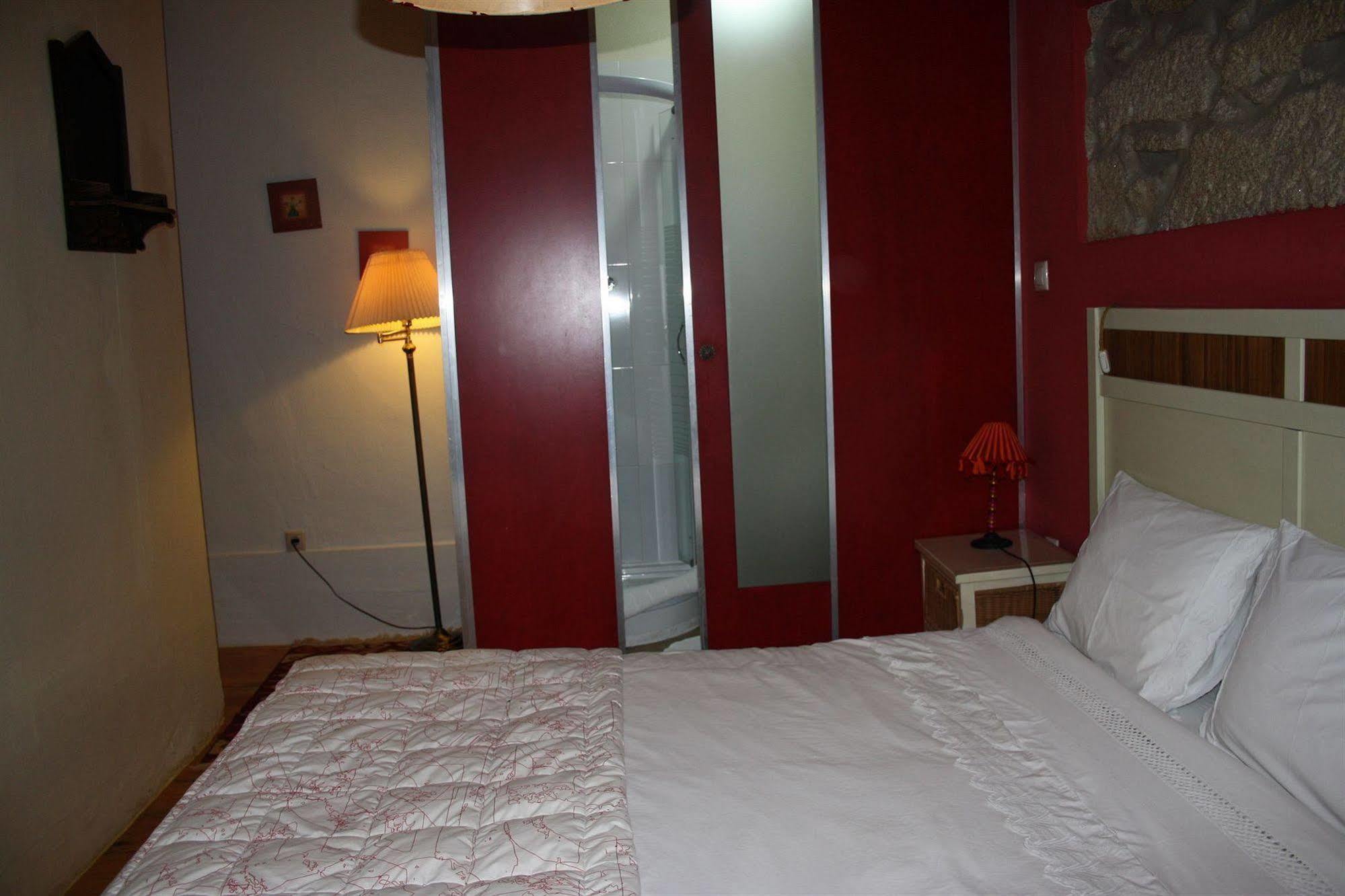 Residencia Pedra Antiga Hotel Порто Екстериор снимка
